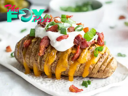 4t.Let’s see how to make HASSELBACK POTATOES – SWEDISH STYLE