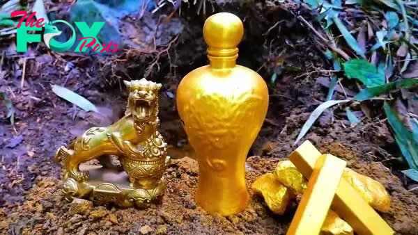 kem.I came across a golden unicorn that had been sleeping for centuries while searching for treasure on a hillside. Check out this great video!