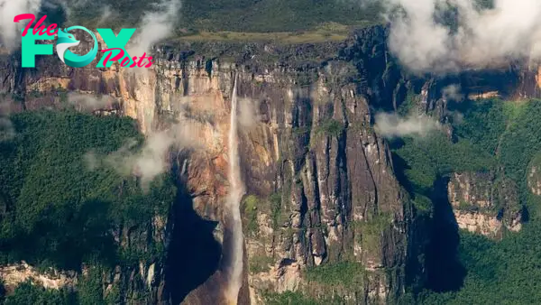 What's the largest waterfall in the world?