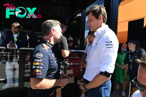 Horner: Wolff should focus on his own F1 problems, not “unavailable” Verstappen