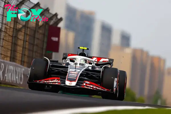 Hulkenberg's China sprint shows Haas &quot;not completely out&quot; of tyre issues