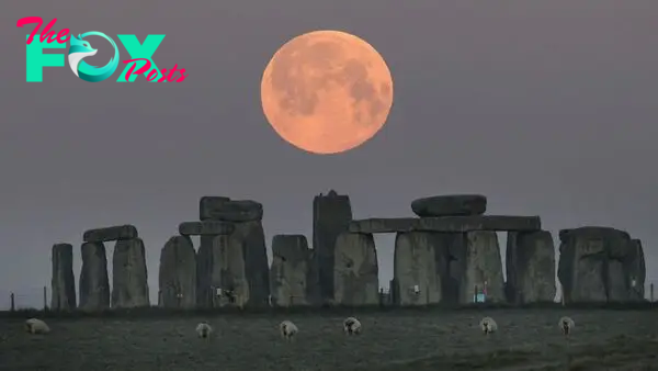 'Major lunar standstill' may reveal if Stonehenge is aligned with the moon