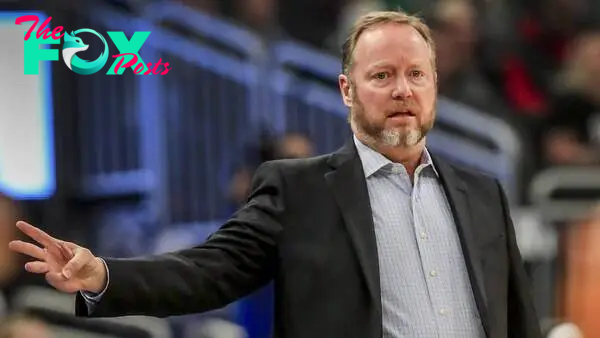 What is Mike Budenholzer contract with the Phoenix Suns?