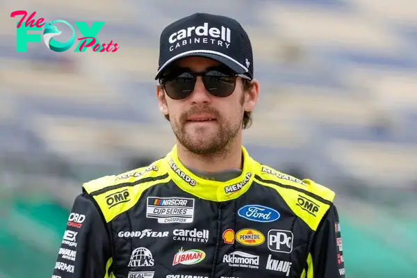 Irritated Blaney says it was Byron's &quot;responsibility to leave room&quot;