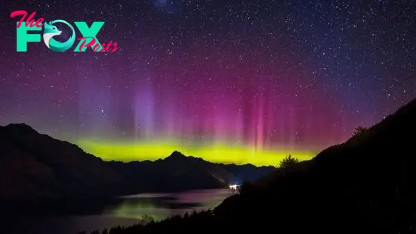 Why are auroras different colors?