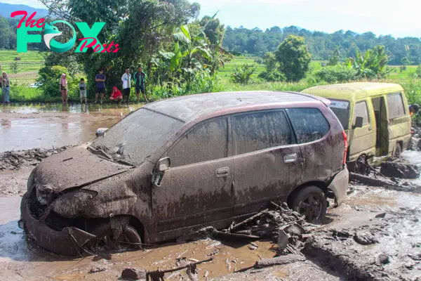 Dozens Killed in Flash Floods in Indonesia Triggered by Cold Lava Flow and Mudslides