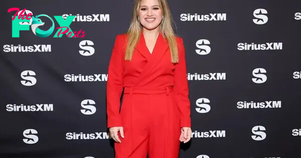 Kelly Clarkson Is Taking Medicine for Weight Loss, But Not Ozempic 