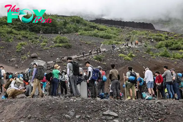 Japan’s Mount Fuji Introduces Paid Climbing Reservation System to Counter Overtourism