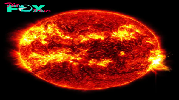 Sun Shoots Out Biggest Solar Flare in Nearly a Decade, but Earth Should Be Safe