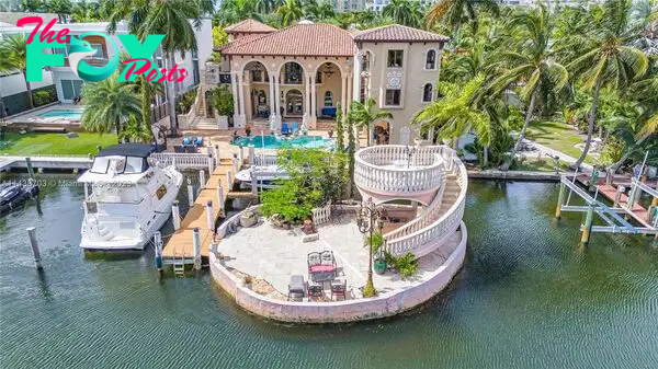 b83.”One-of-a-Kind Mediterranean Oasis in the Heart of Sunny Isles Beach, Florida, Asking $12.9 Million”