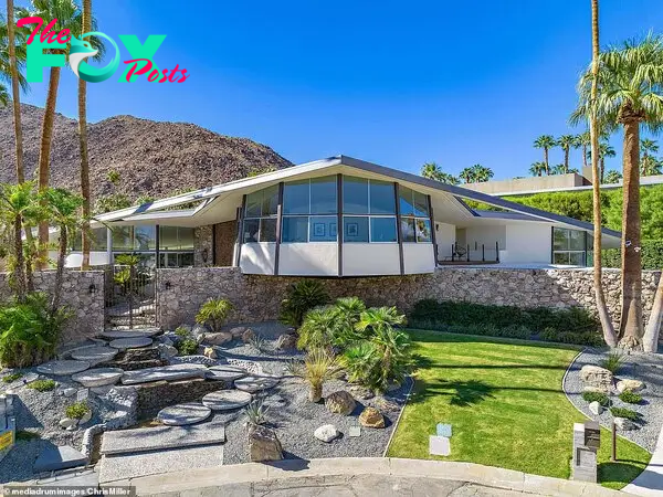 b83.The Palm Springs mansion where Elvis and Priscilla Presley enjoyed their honeymoon has found a buyer less than a month after hitting the market for just under $6 million.