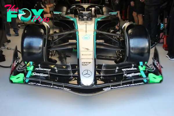 Mercedes abandons legality trick front wing amid F1 upgrade push