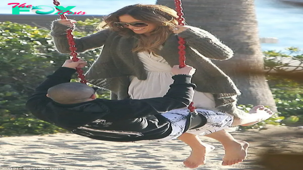 dq Pure Joy: Jennifer Lopez and Casper Smart Embrace Playful Youthfulness at the Park