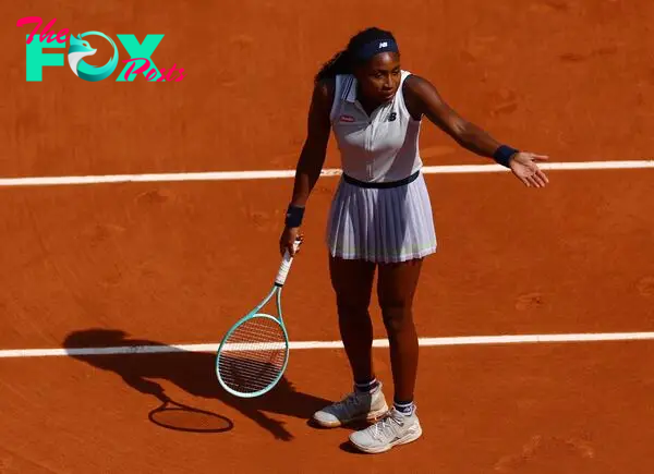 Why was Coco Gauff in tears during her French Open semi-final vs Iga Swiatek?