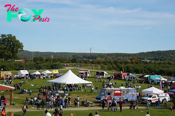 Great Eats And Music Await At HV Food Truck Festival