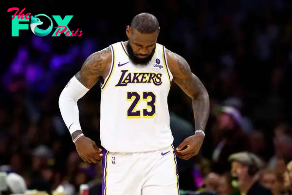 Will Los Angeles Lakers star LeBron James become an unrestricted free agent?