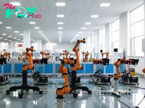 Made in China robots boost manufacturing industry upgrades