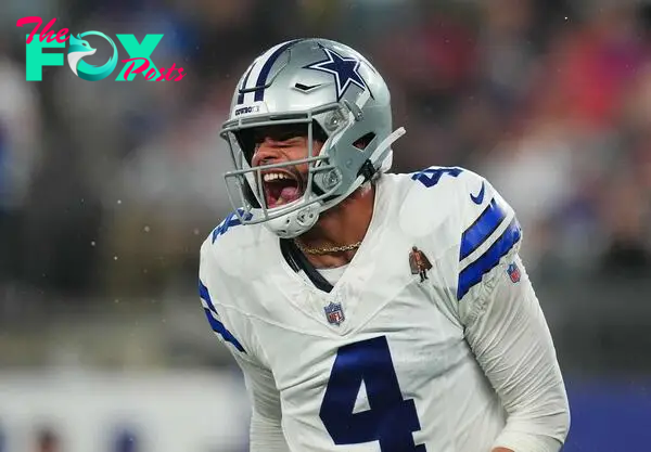 Is Dak Prescott injured? What is the injury?