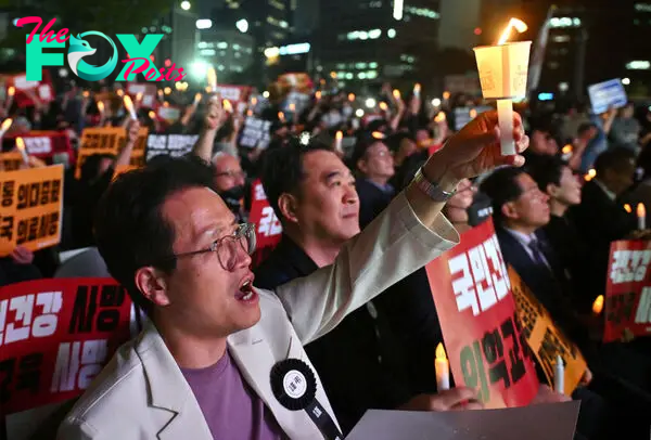 Seeking to Resolve Monthslong Doctors’ Strike, South Korea Reverses License Suspension Plan