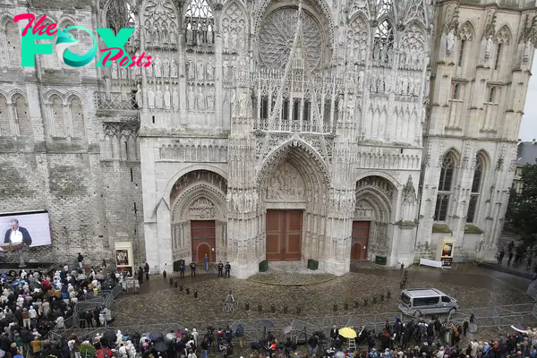 Fire Breaks Out in Spire of Medieval Cathedral in France’s Rouen But is Under Control