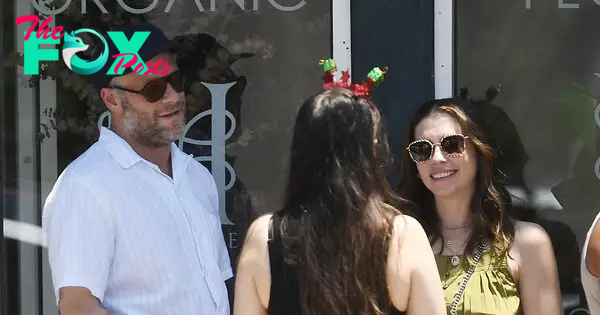 Seth Rogen Stands in Line at Ariana Madix and Katie Maloney’s Something About Her Sandwich Shop