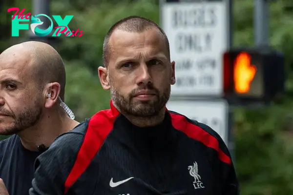 Arne Slot has now explained why Liverpool have hired John Heitinga in new role