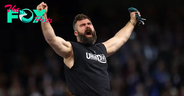 Jason Kelce Shows Off Amazing Weight Loss Results at Eagles Practice After Retirement