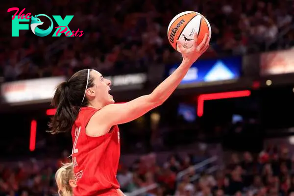 How did Caitlin Clark make more WNBA history in Indiana Fever’s win over Phoenix Mercury?