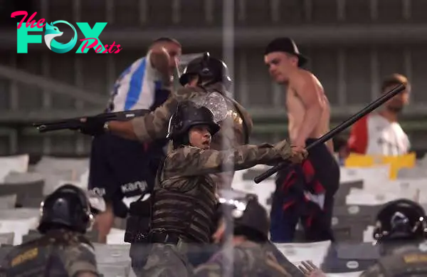 Fan footage shows Brazilian police storm stands to attack San Lorenzo supporters