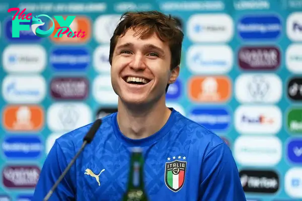 Liverpool considering late transfer move for Juventus winger Federico Chiesa