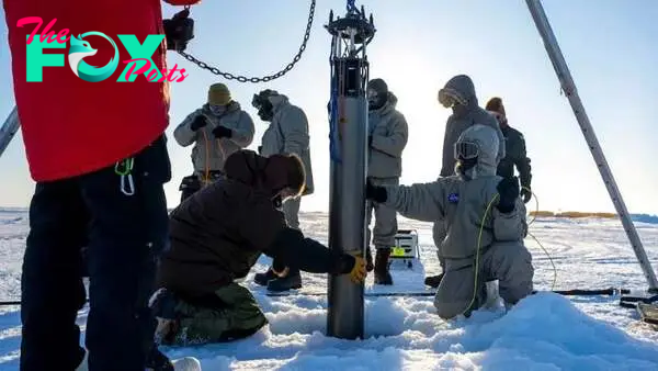 Rocket experts build robots to observe ice melting beneath Antarctica