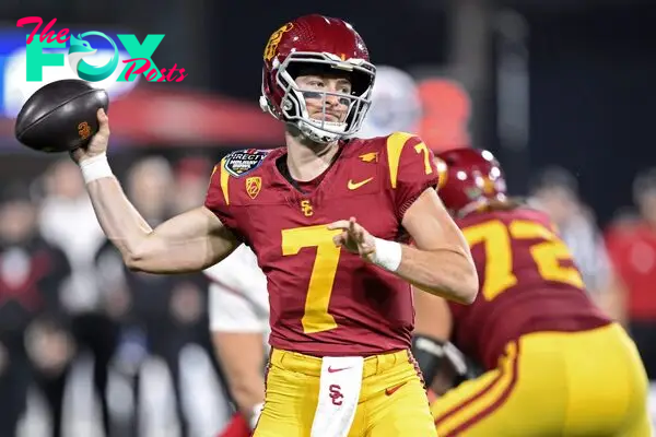 DraftKings Best College Football Showdown Picks: USC vs LSU 9/1/24