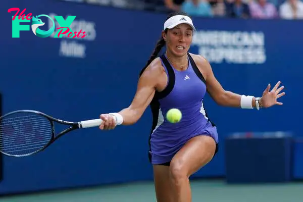 When does Jessica Pegula play next at the 2024 US Open? Who does she face in the quarterfinals?