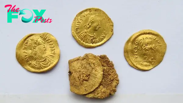 1,500-year-old gold coins from Byzantine Empire discovered in medieval dwelling in Bulgaria