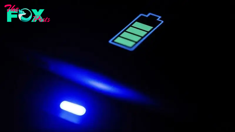 Amazingly simple discovery extends Li-ion battery lifespan by 50% — meaning you don't have to replace your gadgets as often