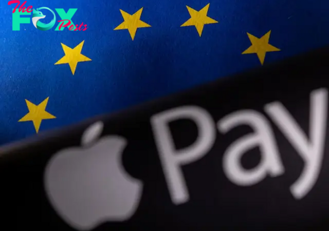 EU warns Apple to open up iPhone operating system