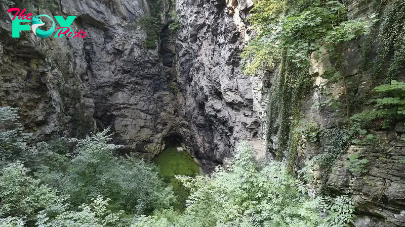 Hranice Abyss: The deepest freshwater cave on Earth and a conduit to a 'fossil' sinkhole