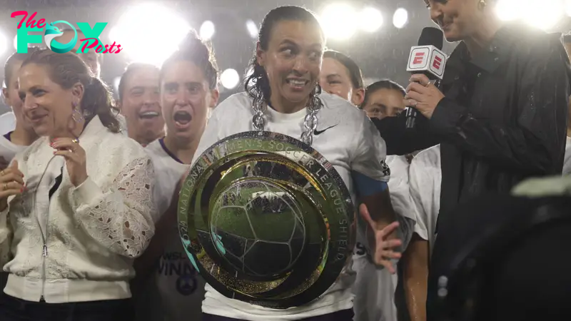 Orlando Pride's unbeaten streak continues as Marta and co. clinch NWSL shield; USMNT injuries lead to changes