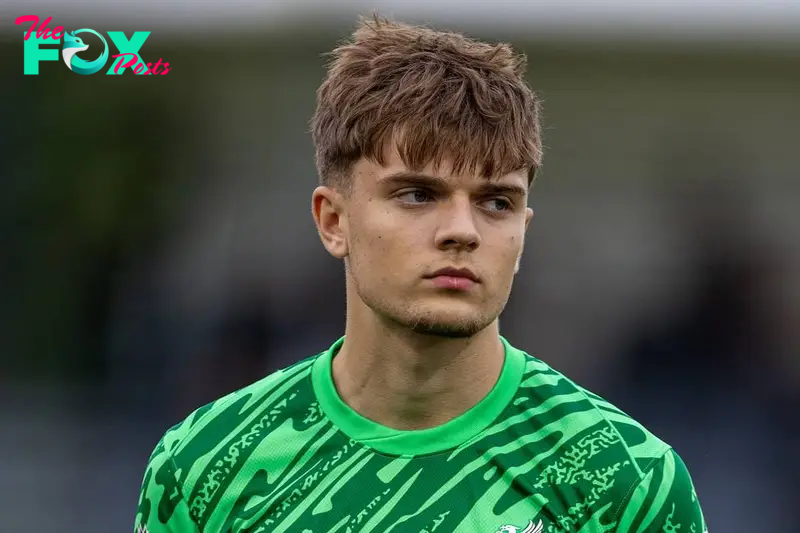 Highly-rated Liverpool goalkeeper signs first pro contract 1 year after transfer