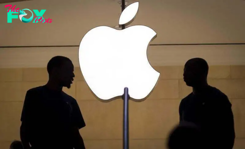 Apple offers $1 million to hackers who can breach intelligence servers | The Express Tribune