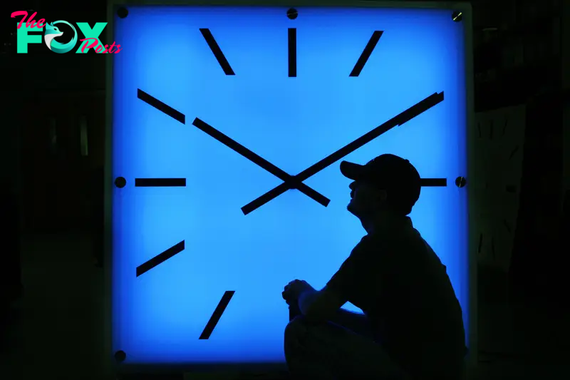 Daylight Saving Time Ends Next Weekend. How to Prepare For the Potential Health Effects