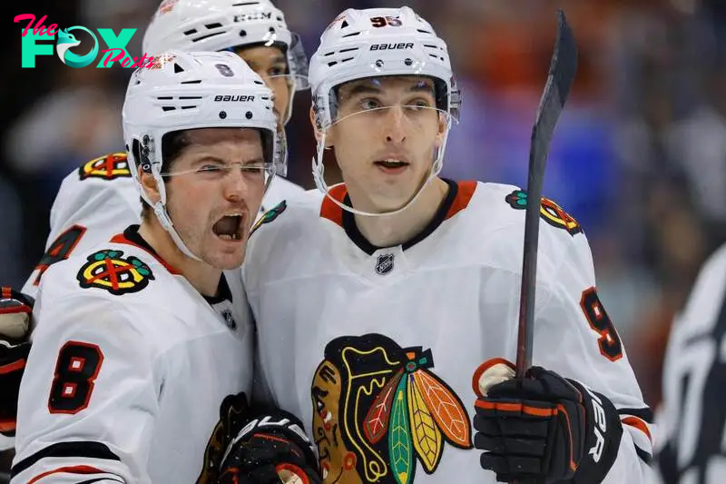 Chicago Blackhawks at San Jose Sharks odds, picks and predictions