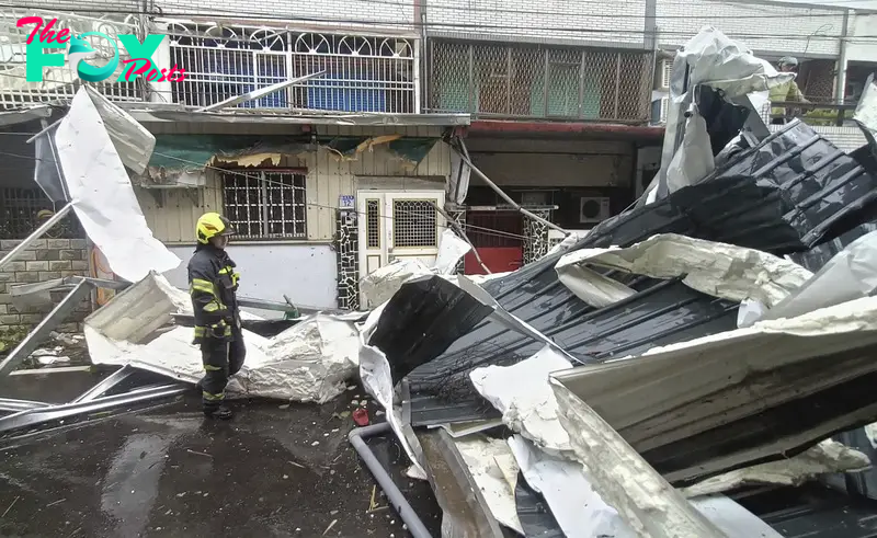 Typhoon Kong-rey Hits Taiwan’s East Coast, Leaving At Least One Dead