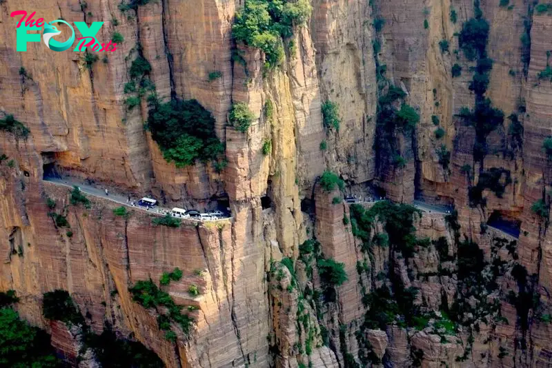 9 Most Dangerous Roads in the World