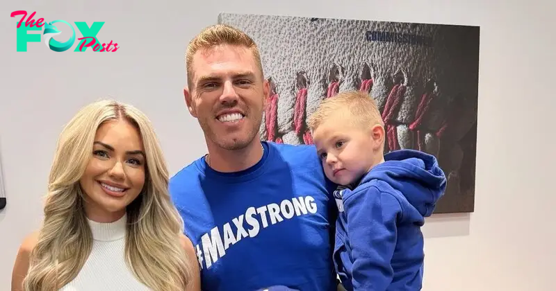 Los Angeles Dodgers Star Freddie Freeman Celebrates World Series Parade With Wife and 3 Sons