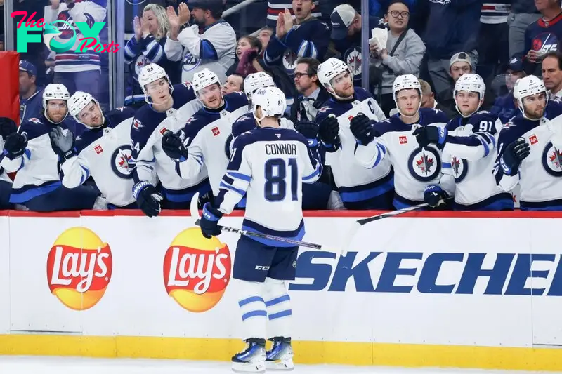 Tampa Bay Lightning at Winnipeg Jets odds, picks and predictions