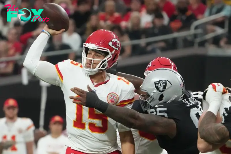 Tampa Bay Buccaneers at Kansas City Chiefs odds, picks and predictions