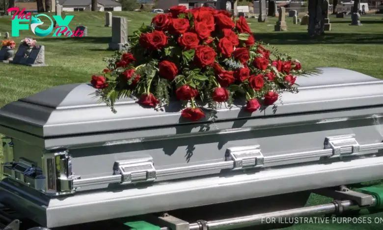 A dog barks at a coffin during a funeral, prompting a suspicious son to open it, only to discover it’s empty