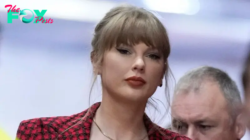 Taylor Swift shows subtle sign of support to Travis Kelce as she arrives at Arrowhead Stadium.cau