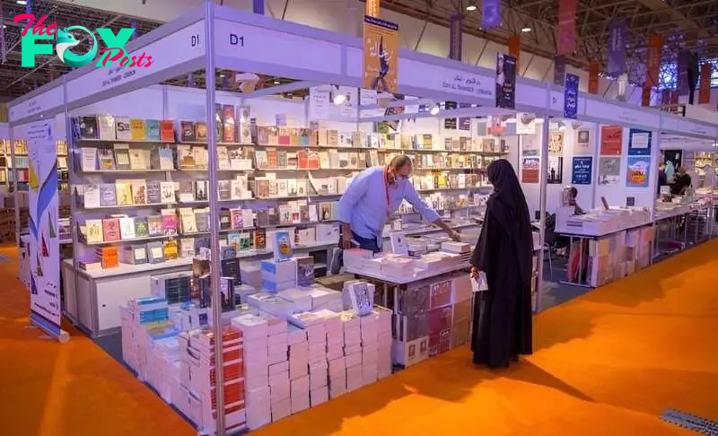 Sharjah Book Fair hosts Pakistani artists and authors | The Express Tribune